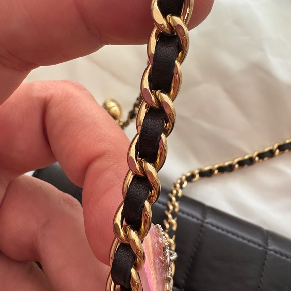 Chanel lucky charms chocolate bar - Picture 8 of 9